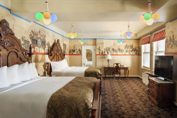 Davenport Hotel Autograph Collection