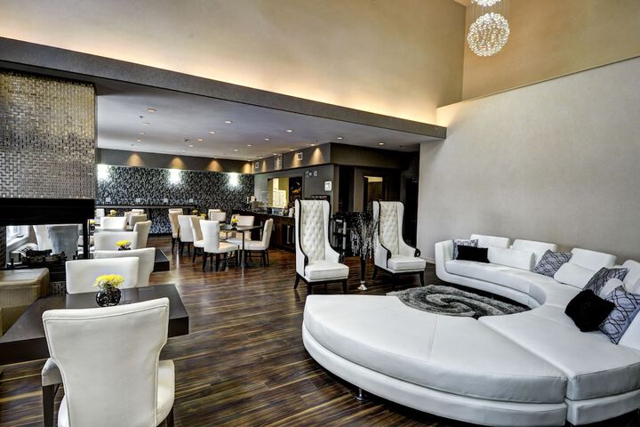 Home Inn & Suites Swift Current