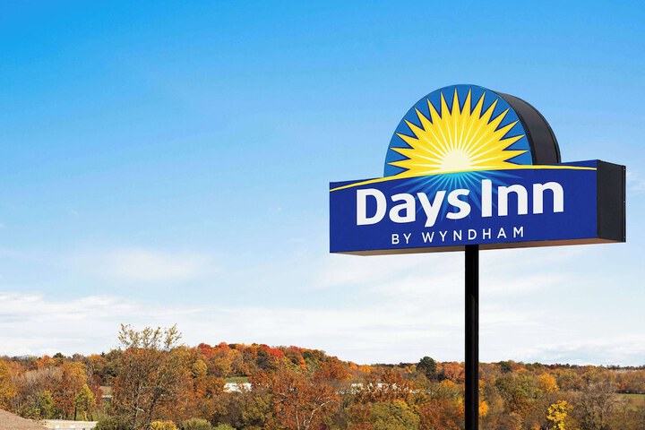 Days Inn by Wyndham Hillsboro