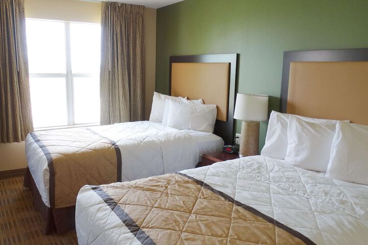 Room 26 of 40