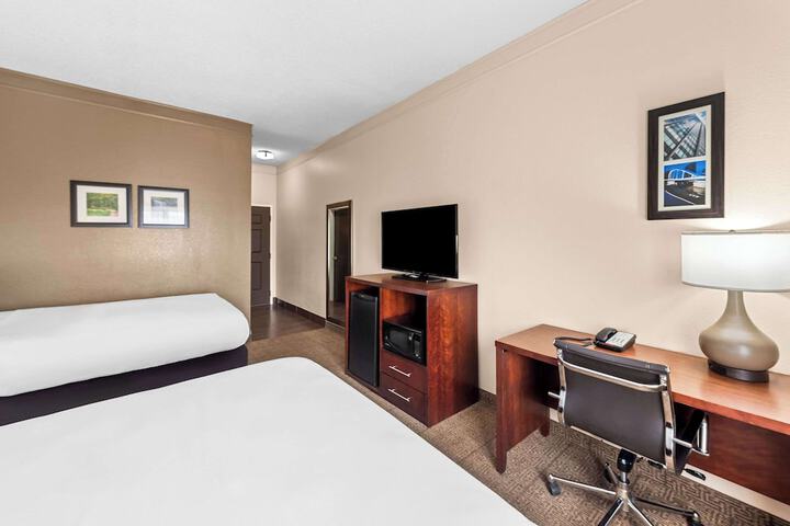 Room 34 of 41