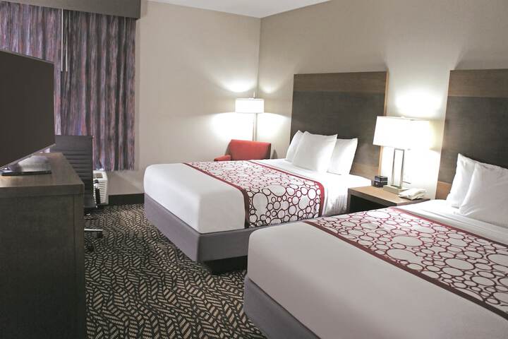 Room 28 of 38