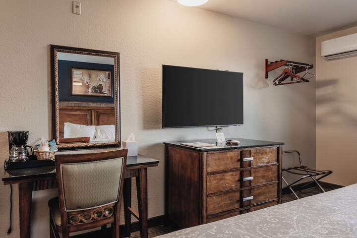 Water Front Inn