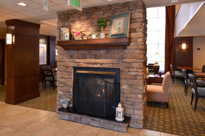 Staybridge Suites Indianapolis-Airport by IHG