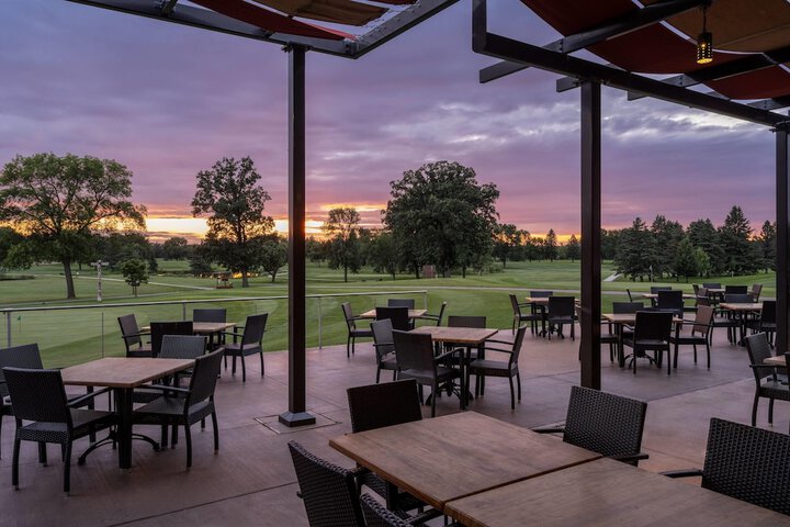 Little Crow Hotel & Conference Trademark by Wyndham