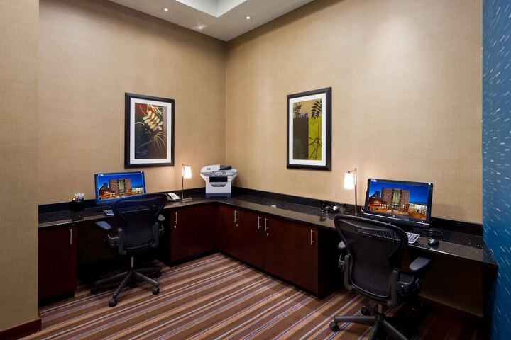 Business Center 61 of 61