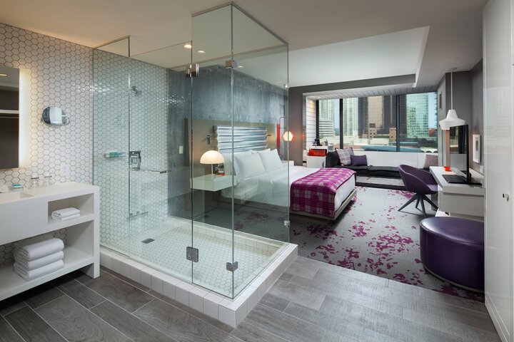 Room 21 of 61
