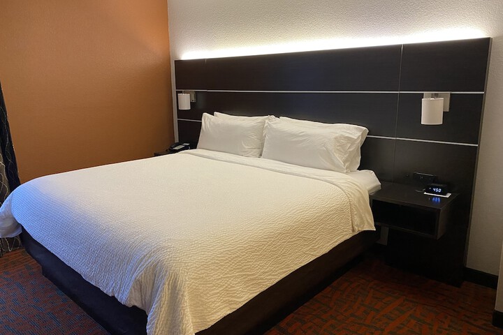 Room 14 of 72