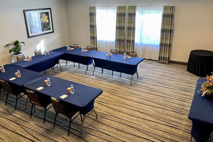 Comfort Inn & Suites
