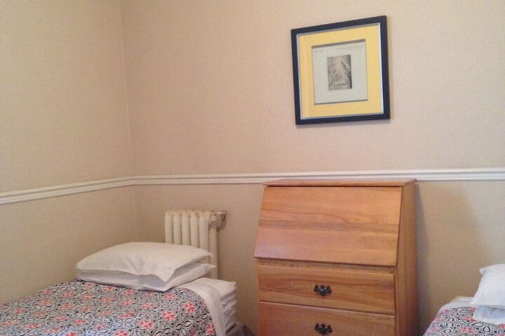 Room 32 of 71