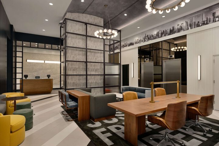 Hotel Interior 6 of 34