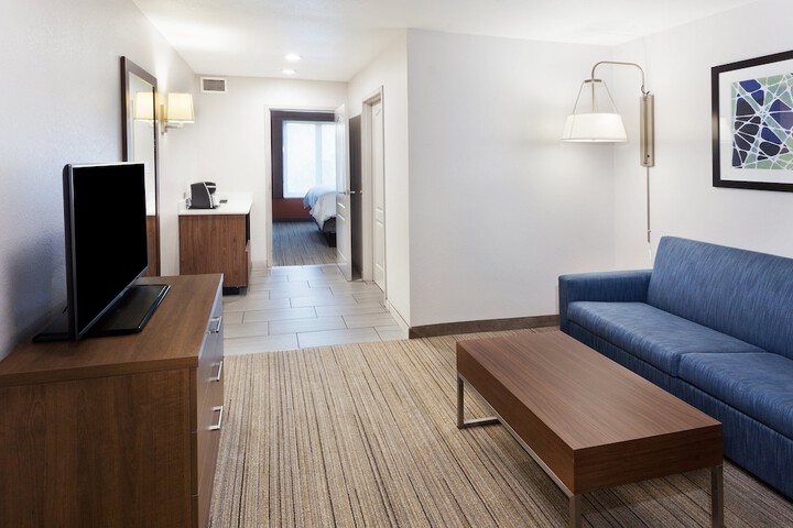 Room 19 of 54