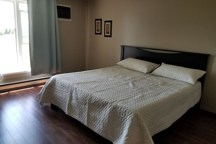 Room 64 of 82