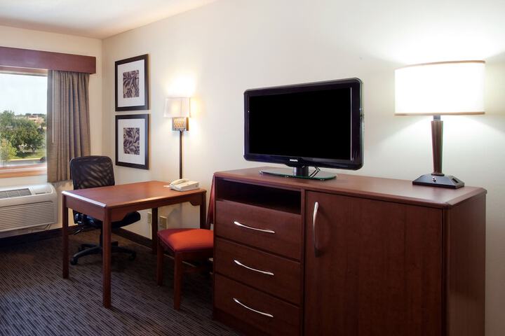 Room 11 of 25