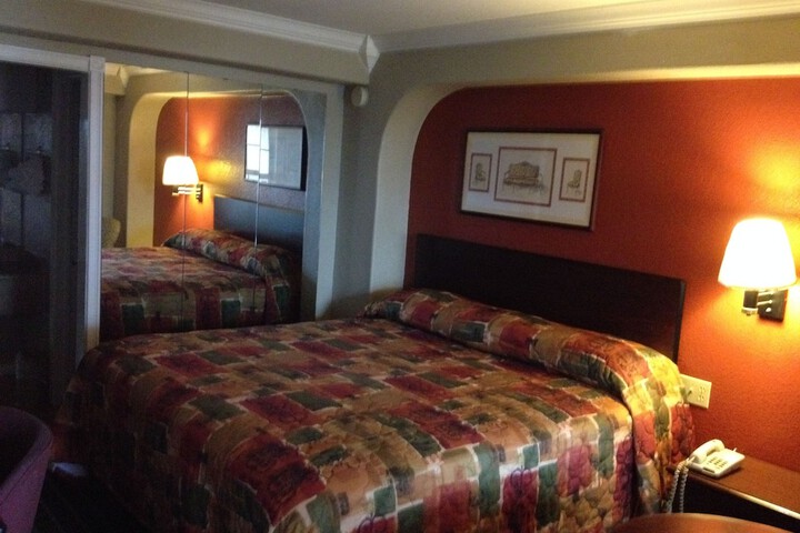 Room 14 of 15