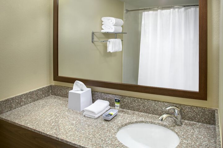 Four Points by Sheraton Charleston