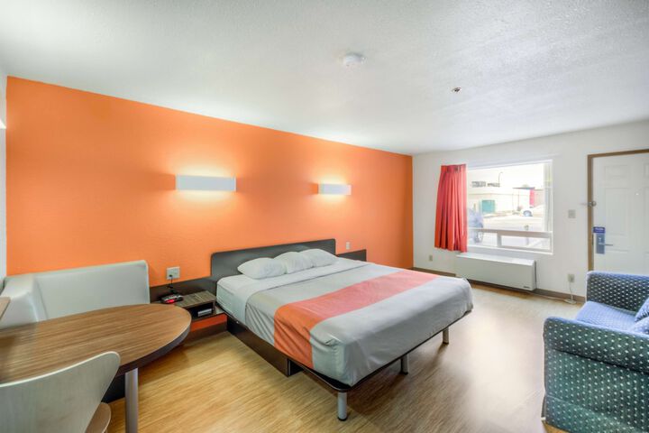 Room 42 of 93