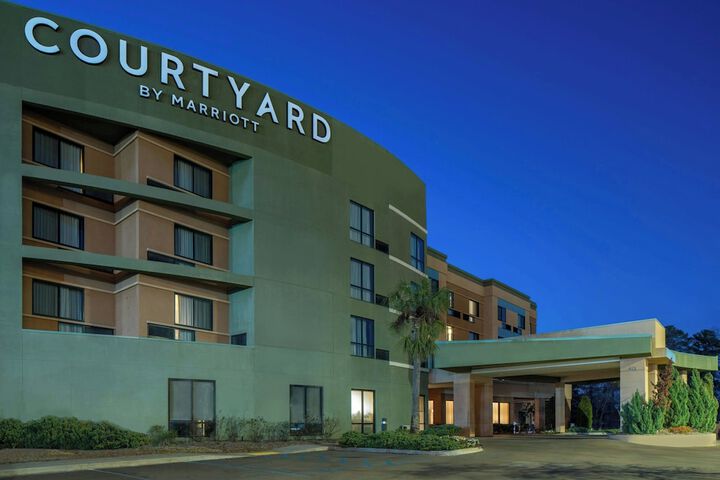 Courtyard by Marriott Jackson Airport / Pearl