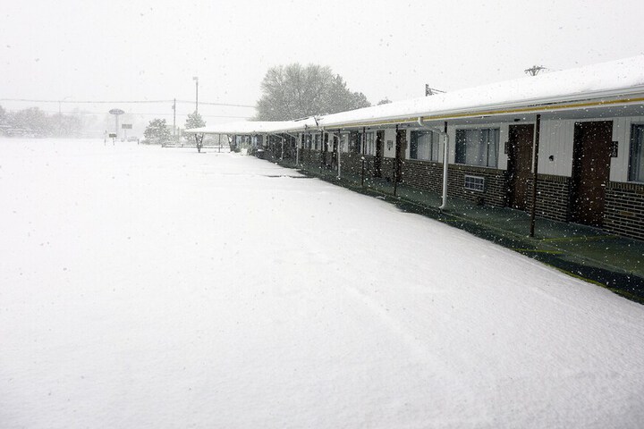 Raine Motel