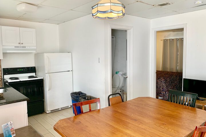 Room 16 of 36