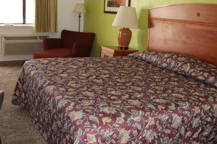 Room 16 of 23