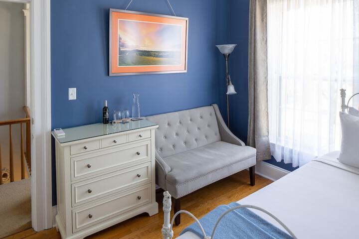 Room 42 of 63