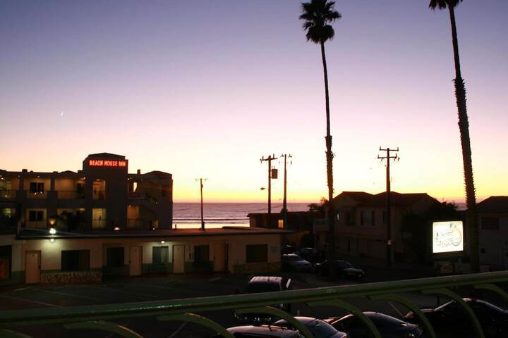 Hotel 4 of 52