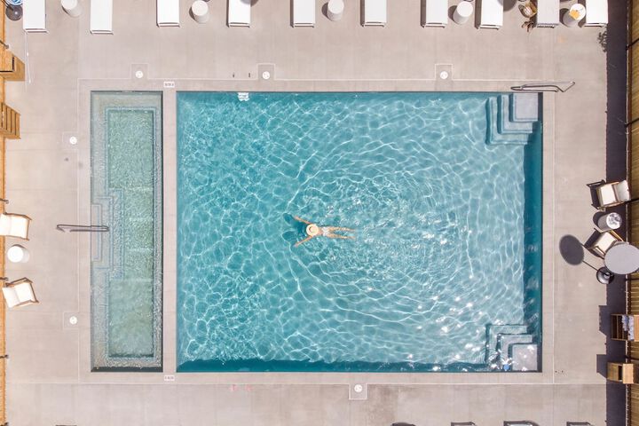 Pool 4 of 42