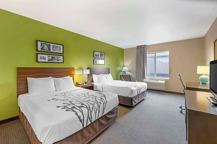 Room 30 of 61