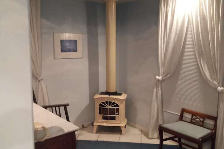 Room 44 of 48
