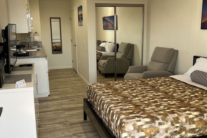 Room 16 of 17