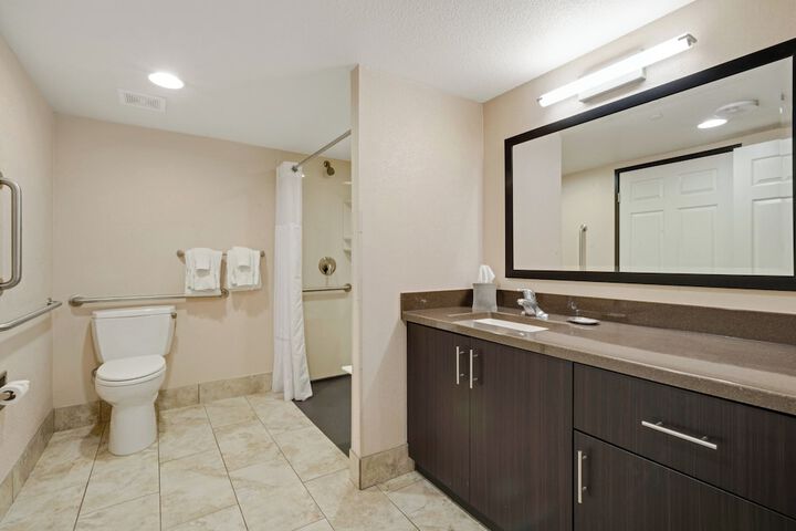Room 105 of 130