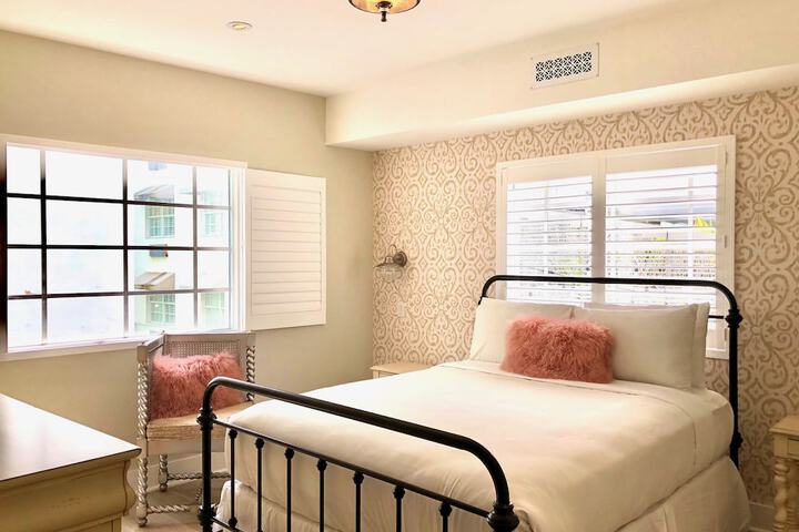 Room 46 of 79