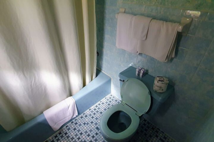 Room 63 of 107
