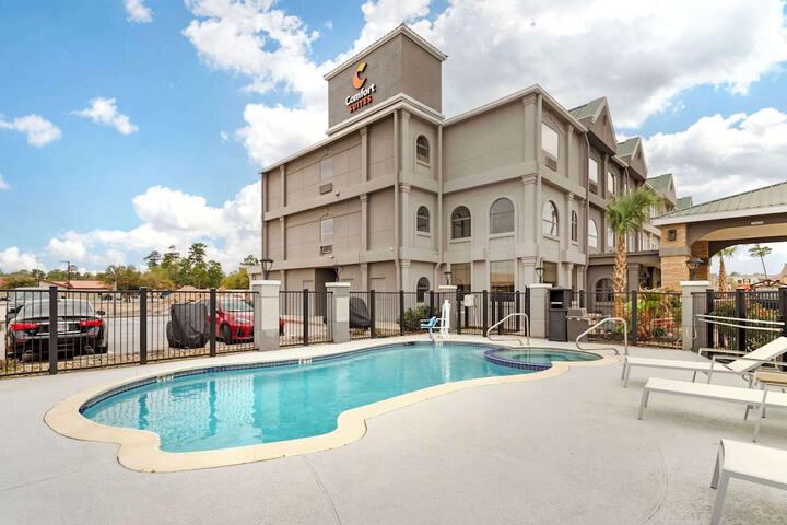 Comfort Suites Shenandoah-The Woodlands