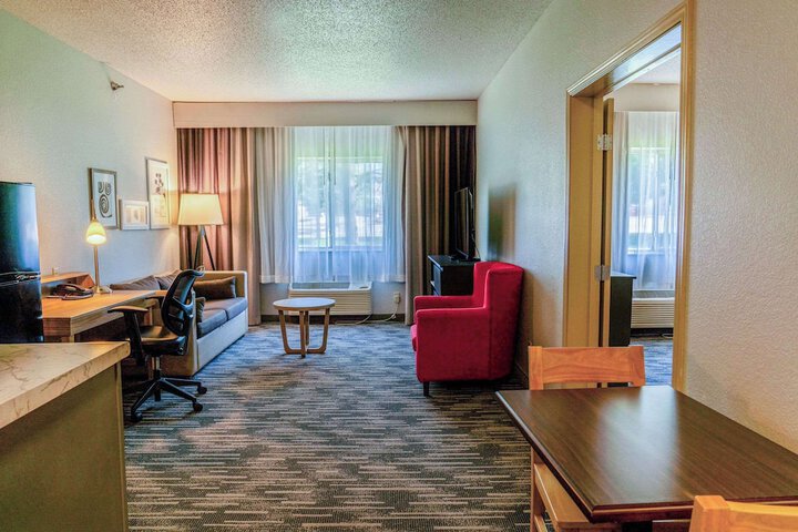 Room 27 of 50