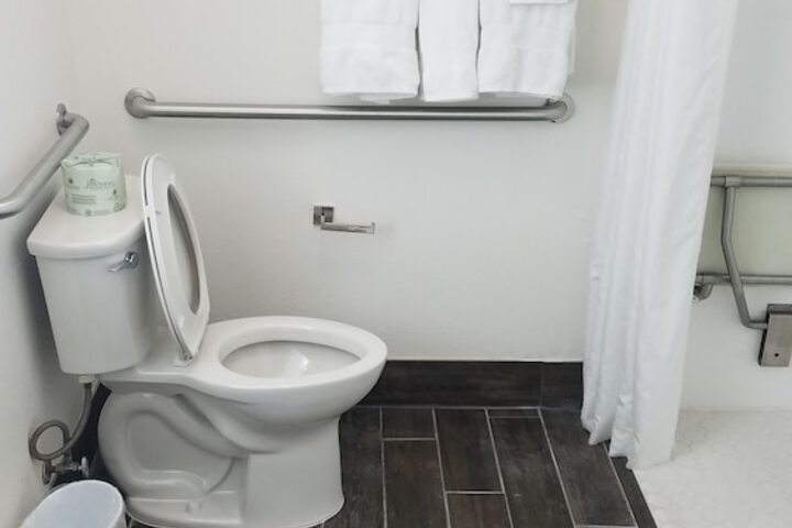 Hampton Inn & Suites Kansas City-Merriam