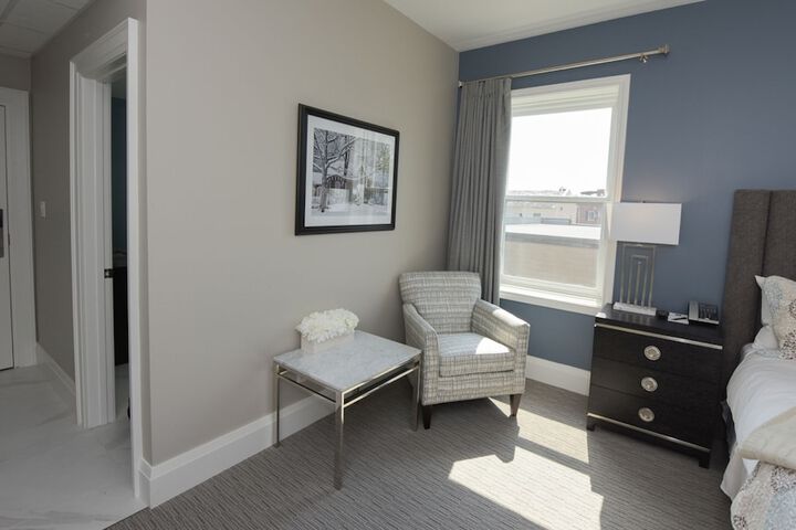Room 34 of 144