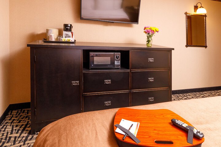 Room 32 of 53