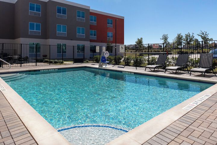 Pool 5 of 33