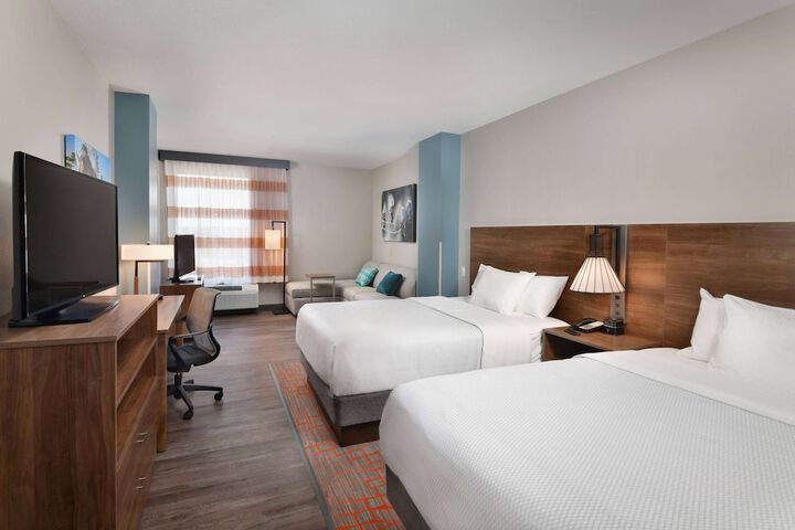 Room 17 of 26