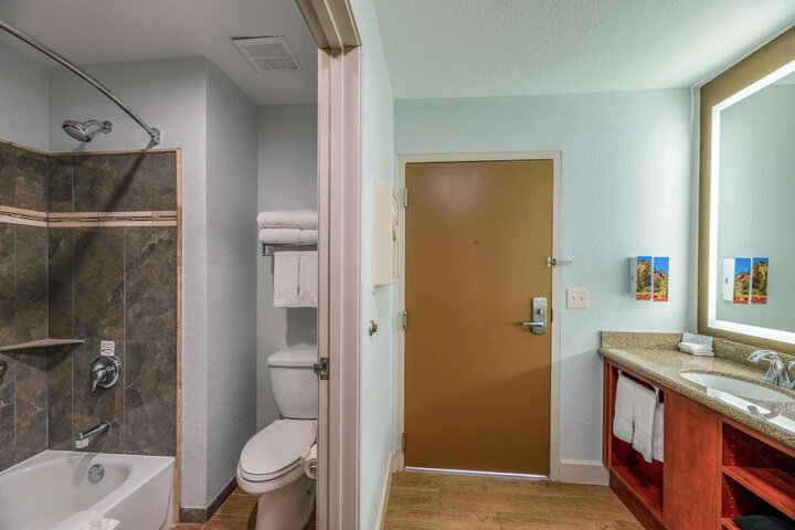 Room 41 of 81