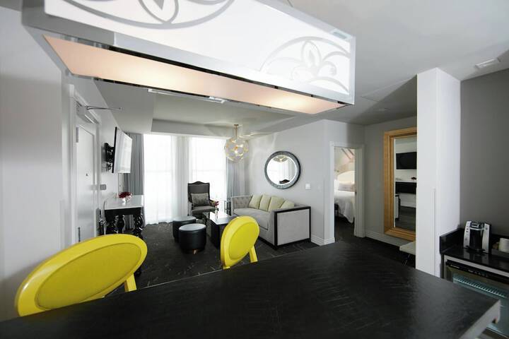Elyton Hotel Autograph Collection by Marriott