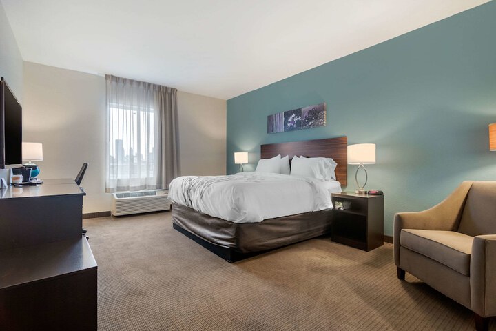 Room 19 of 34