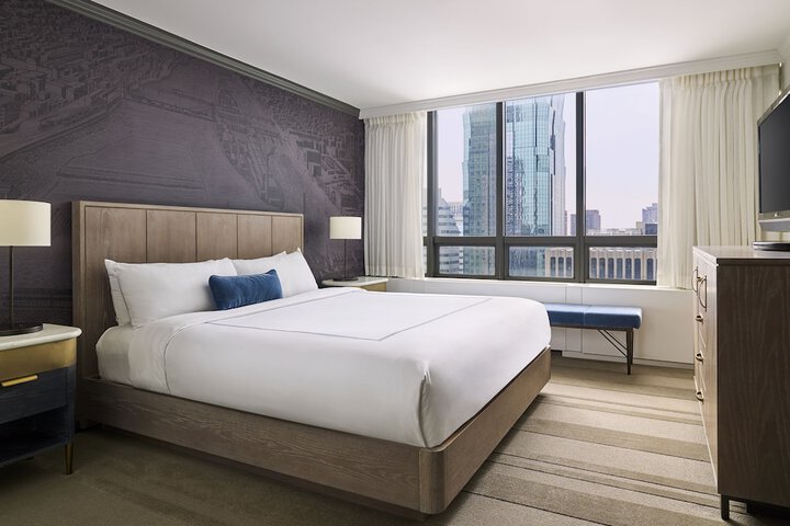 Room 32 of 77