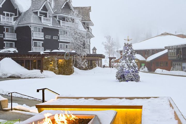 Selkirk Lodge
