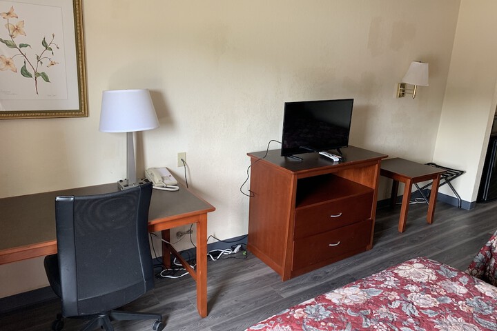 Room 3 of 9