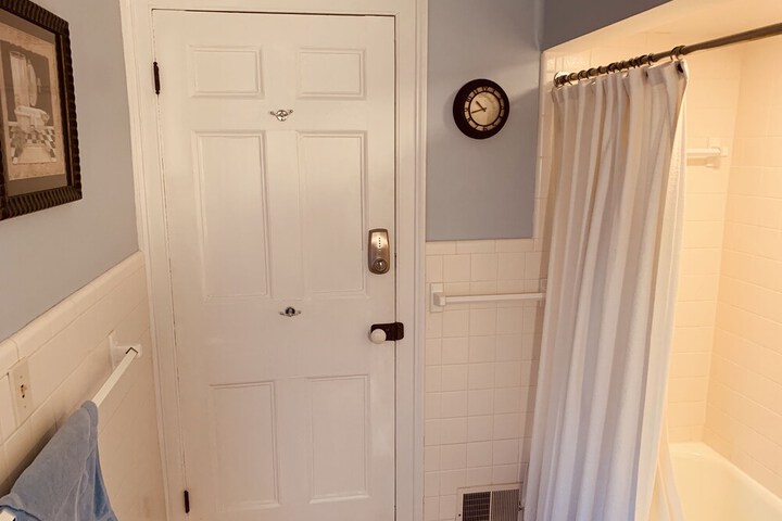 Room 44 of 55