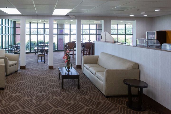 Hotel Interior 4 of 25