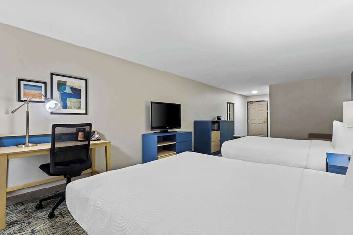 Country Inn & Suites by Radisson Savannah I-95 North, GA